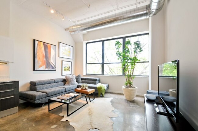 Foto del edificio - 1323 W Randolph St