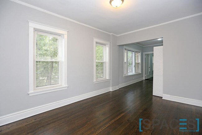 Building Photo - 2701 N Albany Ave