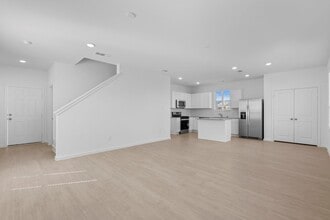 Building Photo - 24505 Red Hawthorn Trce Building Photo - 24505 Red Hawthorn Trce