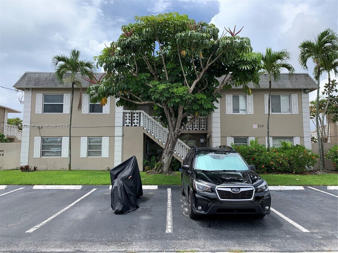 Primary Photo - 510 SW 15th St