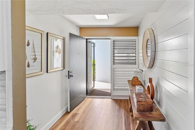 Foto del edificio - Furnished - Short Term!
