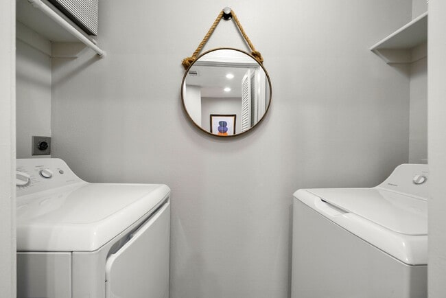 Building Photo - ARIUM Morgan Falls