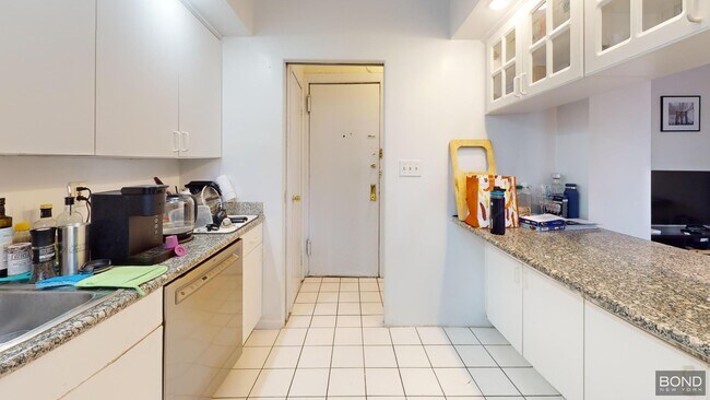 Foto del edificio - 78 W 11th St