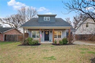 Building Photo - 705 Dockery Ln