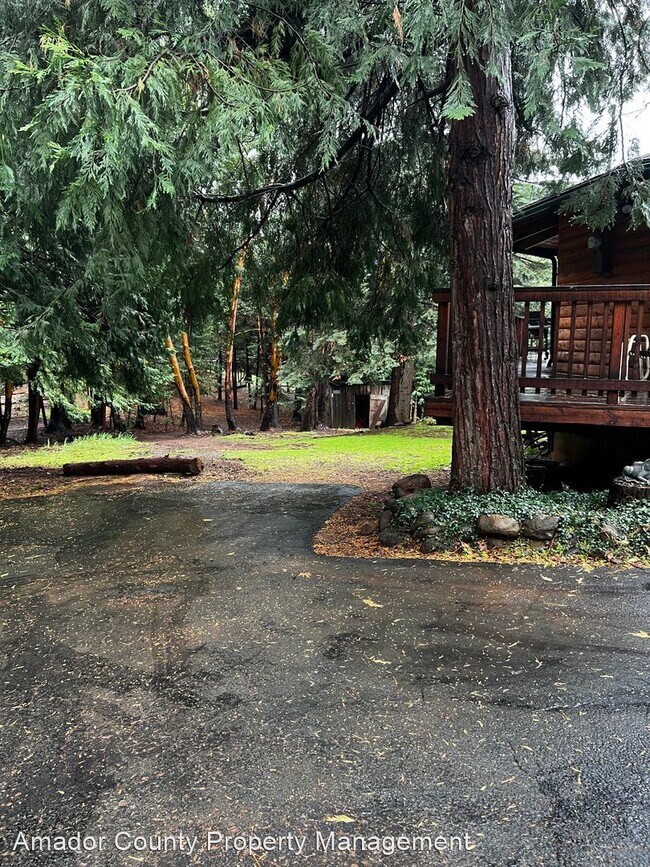 Building Photo - 2 br, 1 bath House - 25550 Buckhorn Ridge Rd