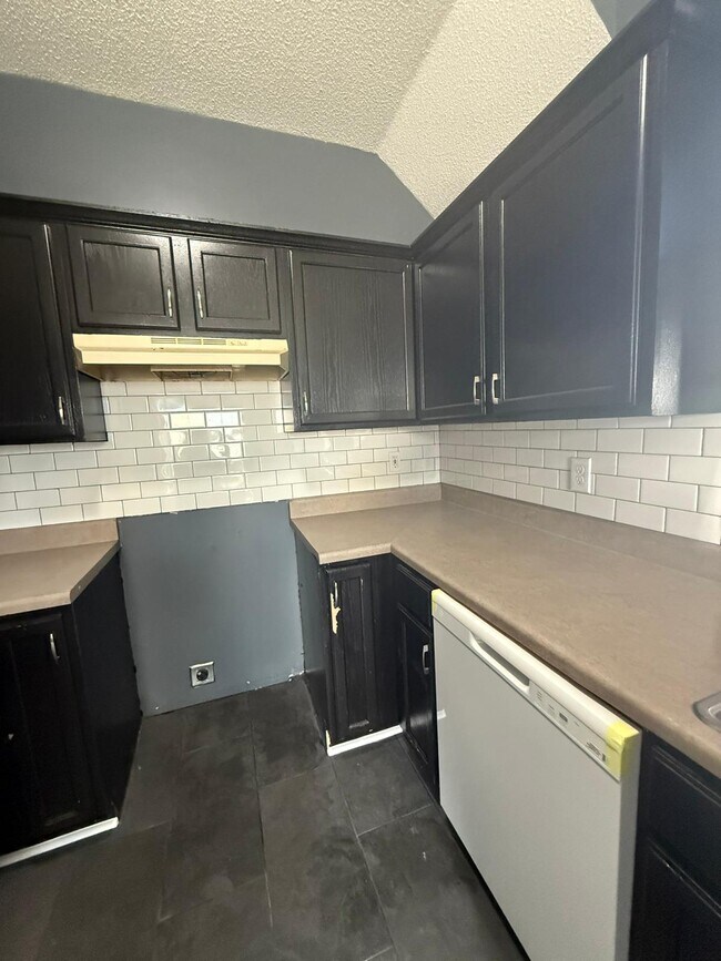 Foto del edificio - 3939 Lipscomb Dr