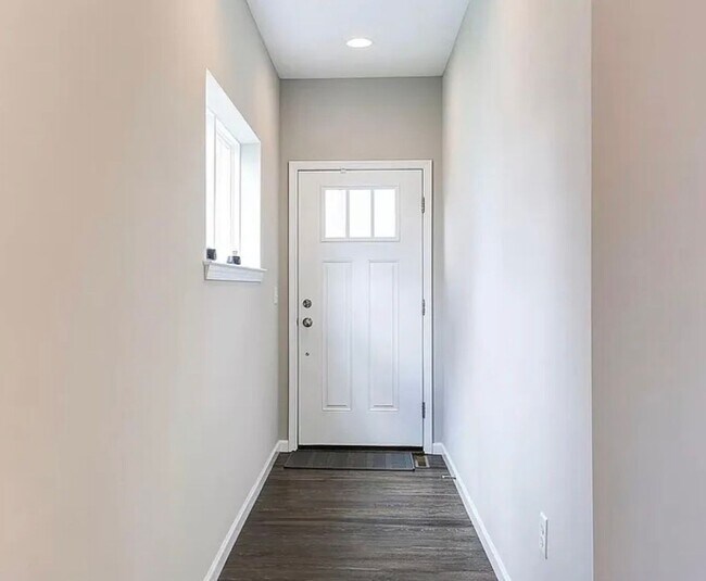 Foto del edificio - 3 bedroom 2.5 bathroom townhome for rent