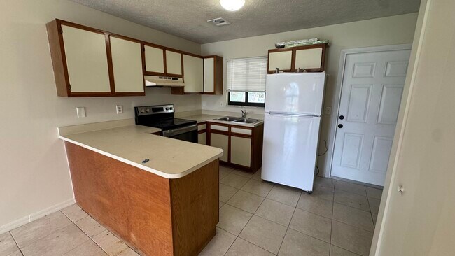 Foto del edificio - 5045 SE Primrose Way