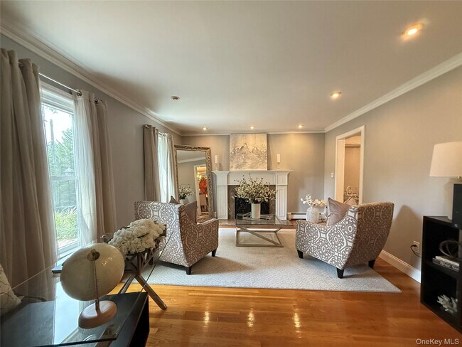 Foto del edificio - 195 Cove Rd