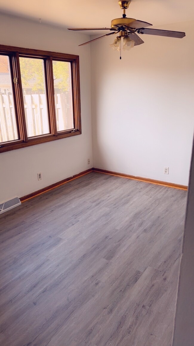 Foto del edificio - 4534 Apple Orchard Ln