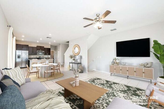 Foto del edificio - 8659 Castillian Way