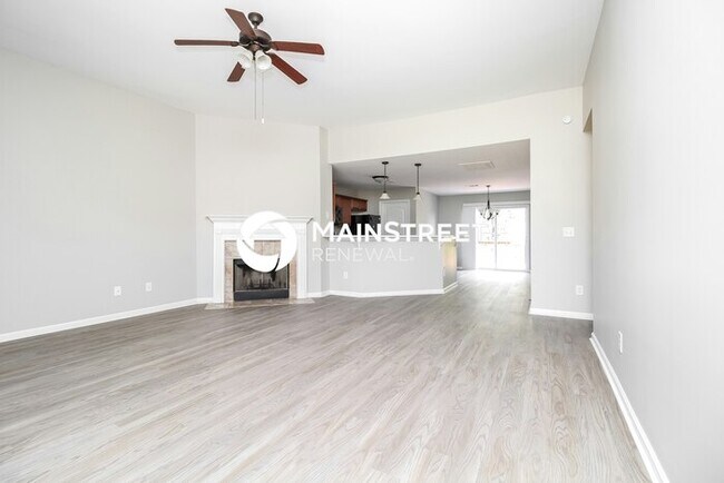 Foto del edificio - 3 Bedroom Pet-Friendly Home in La Vergne, ...