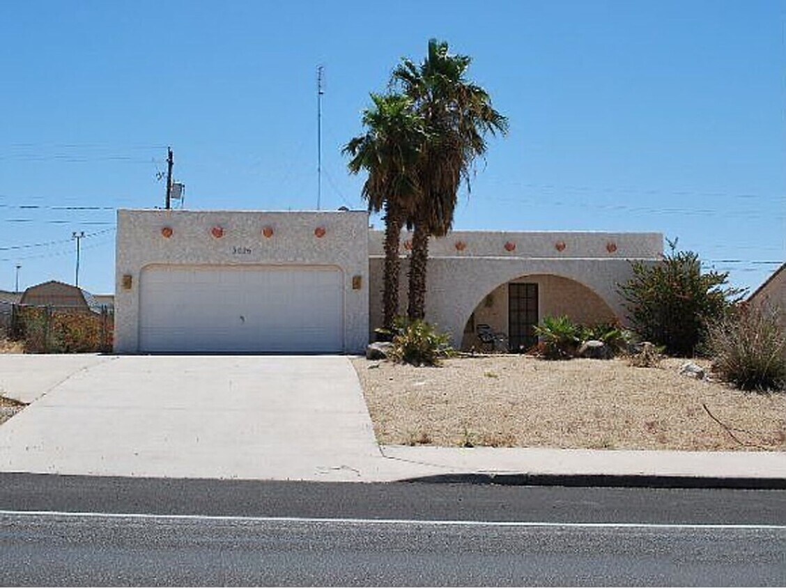 Primary Photo - Longterm Furnished or Unfurnished Home