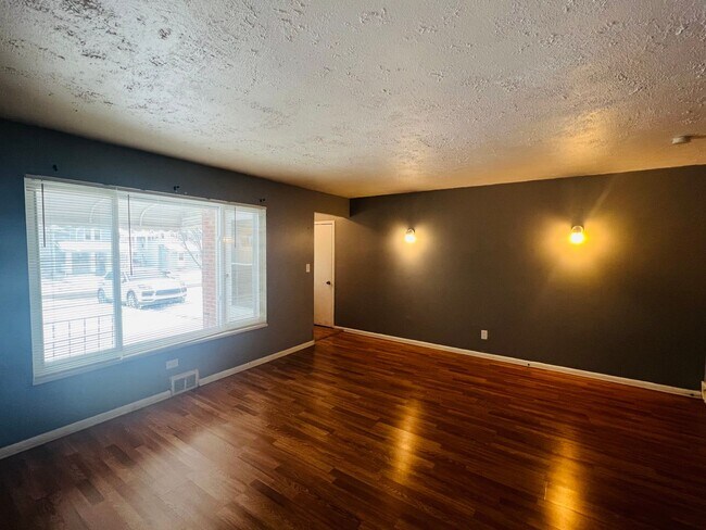 Foto del edificio - 11320 Linnet Ave
