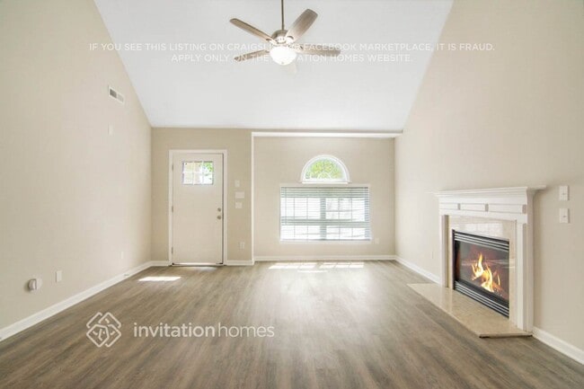 Building Photo - 2831 Bombay Dr