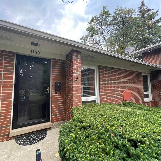Building Photo - 1160 Osterman Ave