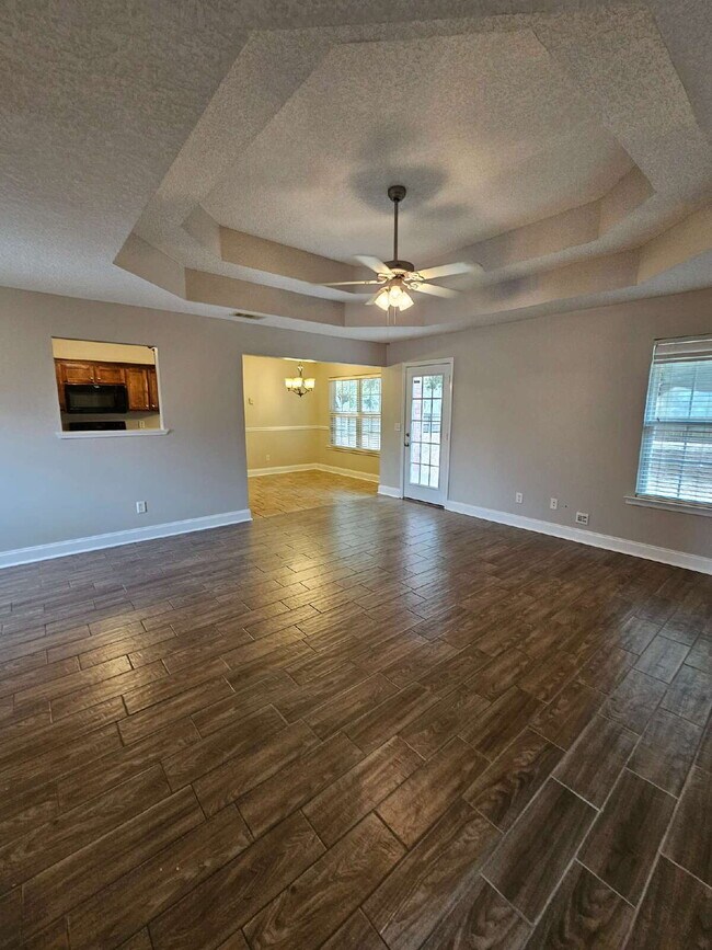 Foto del edificio - Home in Ludowici for rent with large fenced yard.