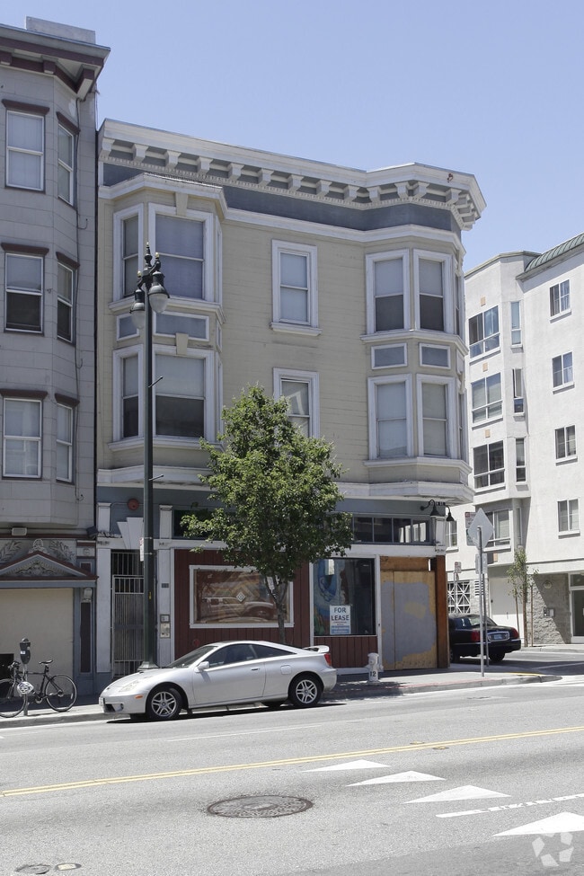 Building Photo - 132 6th St