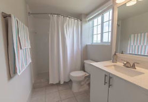Building Photo - 10182 Stonehenge Cir