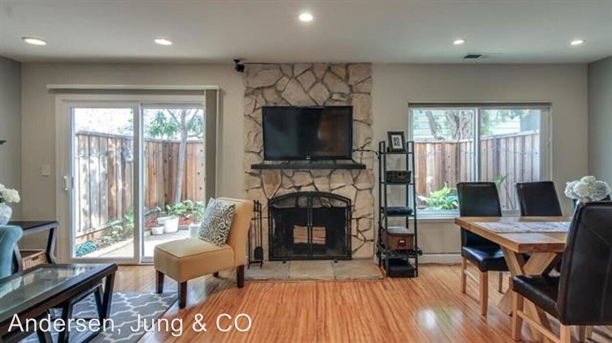 Primary Photo - 3 br, 2.5 bath House - 574 Latimer Circle