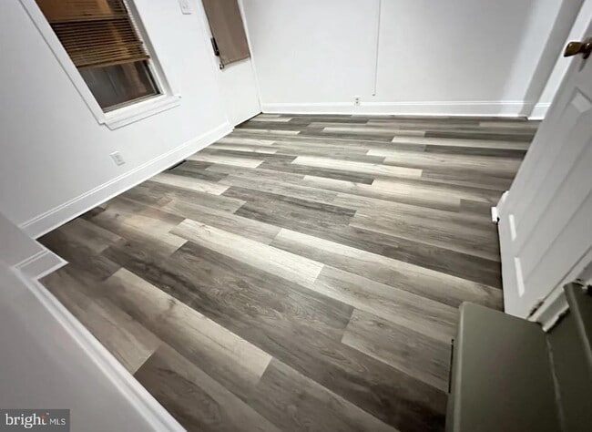 Foto del edificio - 2663 Webb St