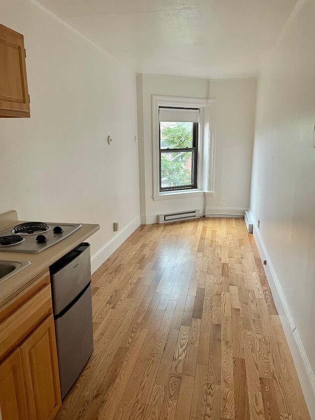 Foto principal - 1061 Beacon St