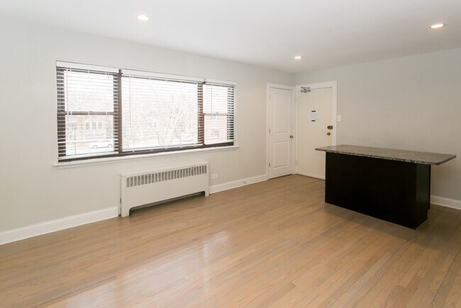 Foto del edificio - 6964 1/2-601 N Sheridan Rd