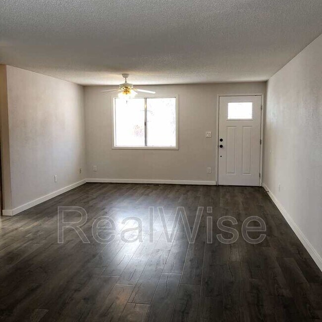Foto del edificio - 2960 SW 23rd St