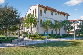 Building Photo - 12510 Gross Pointe Dr