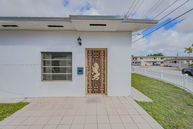 Foto del edificio - 40 NW 47th Ave