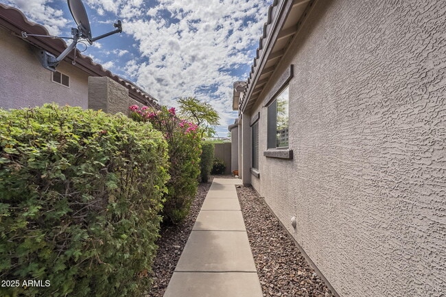 Building Photo - 40035 N Patriot Way