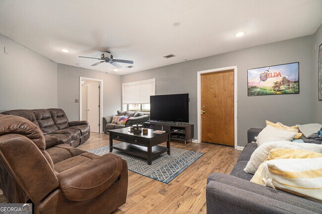 Foto del edificio - 3501 Roswell Rd NE
