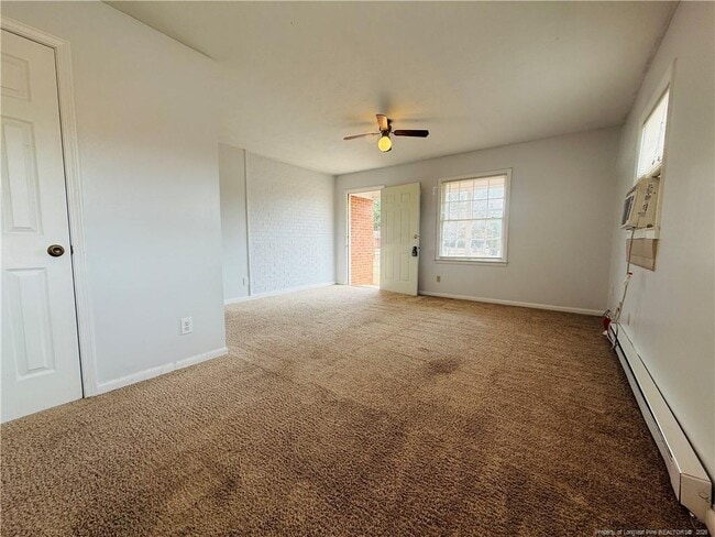 Building Photo - 1104 Ayton Pl