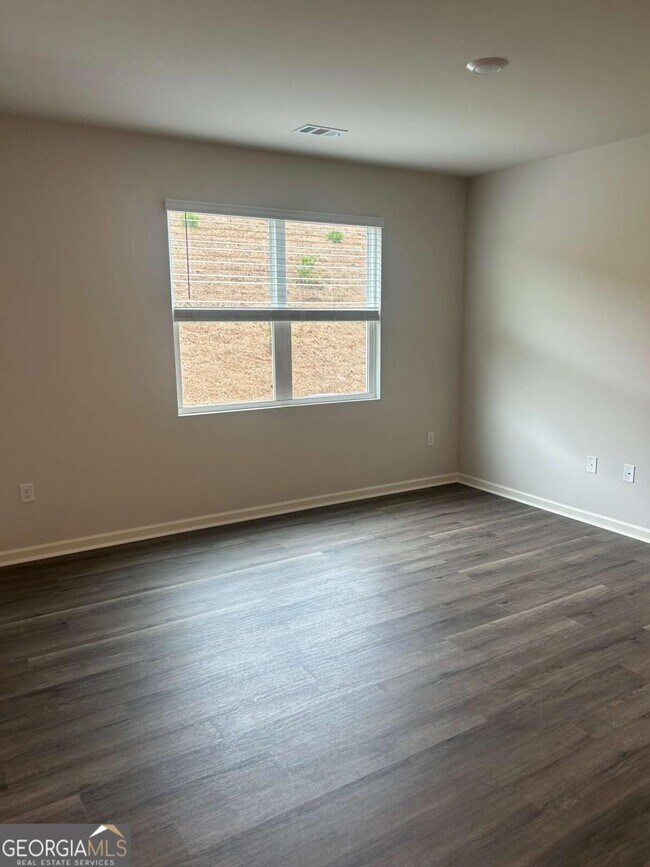 Foto del edificio - 1005 N 2nd Ave NW