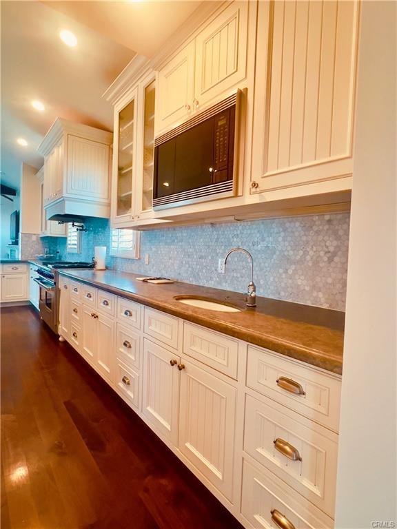 Building Photo - 132 28th St