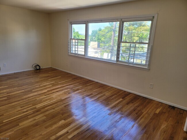 Building Photo - 23 Tremont Terrace