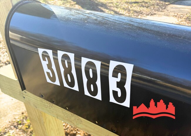 Foto del edificio - 3883 Drayon Cove