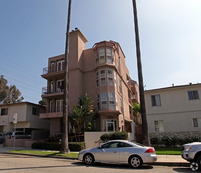 Primary Photo - 1506 Corinth Ave