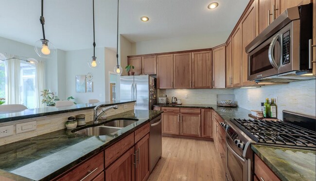 Foto del edificio - AMAZING LOCATION 5 Bed 4 Bath Home in Loui...