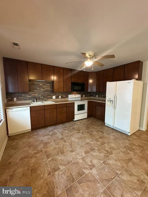 Foto del edificio - 11021 Naples Ct