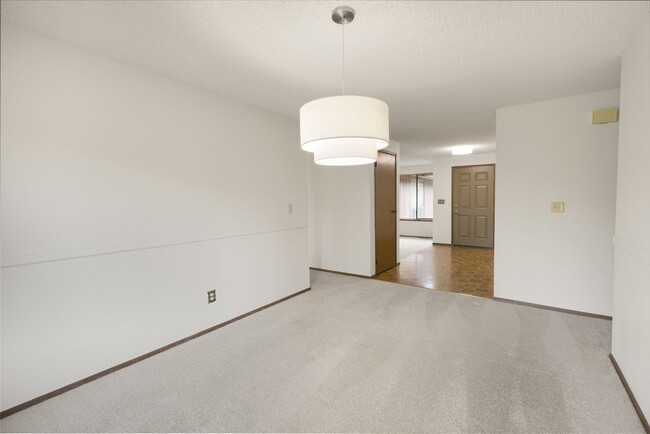 Foto del edificio - 4Bd/2Ba Renton House