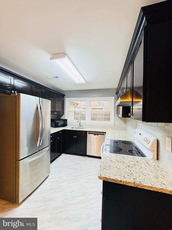 Building Photo - 12704 Flagship Ct