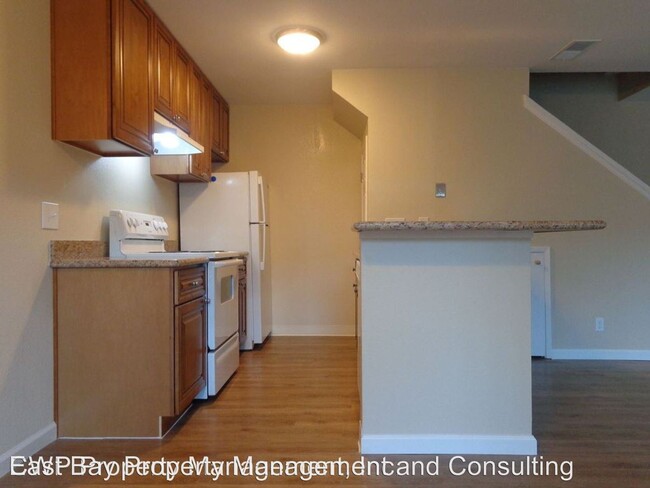 Building Photo - 2 br, 1 bath Apartment - 43324 Grimmer Blvd.