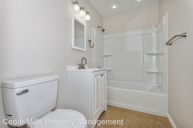 Building Photo - 2 br, 1 bath House - 4021 E. Mt. Vernon