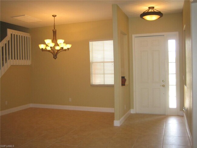 Building Photo - 2554 Sawgrass Lake Ct