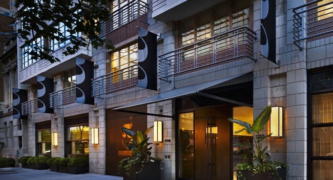 Building Photo - 801 17th St NW