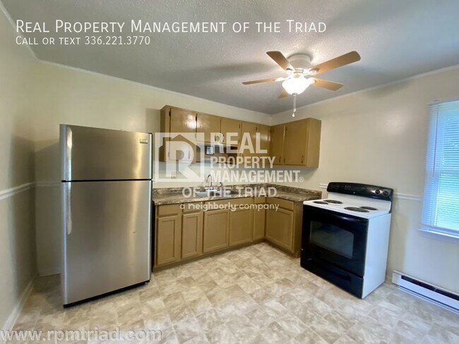 Building Photo - Updated 2BR/1BA Home in Winston Salem!