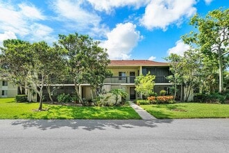 Building Photo - 6559 Chasewood Dr