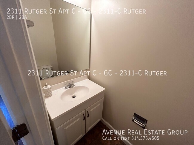 Building Photo - 2311 Rutger St