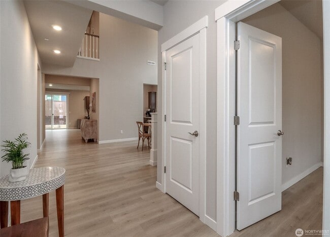 Building Photo - 16324 SE 133rd Pl